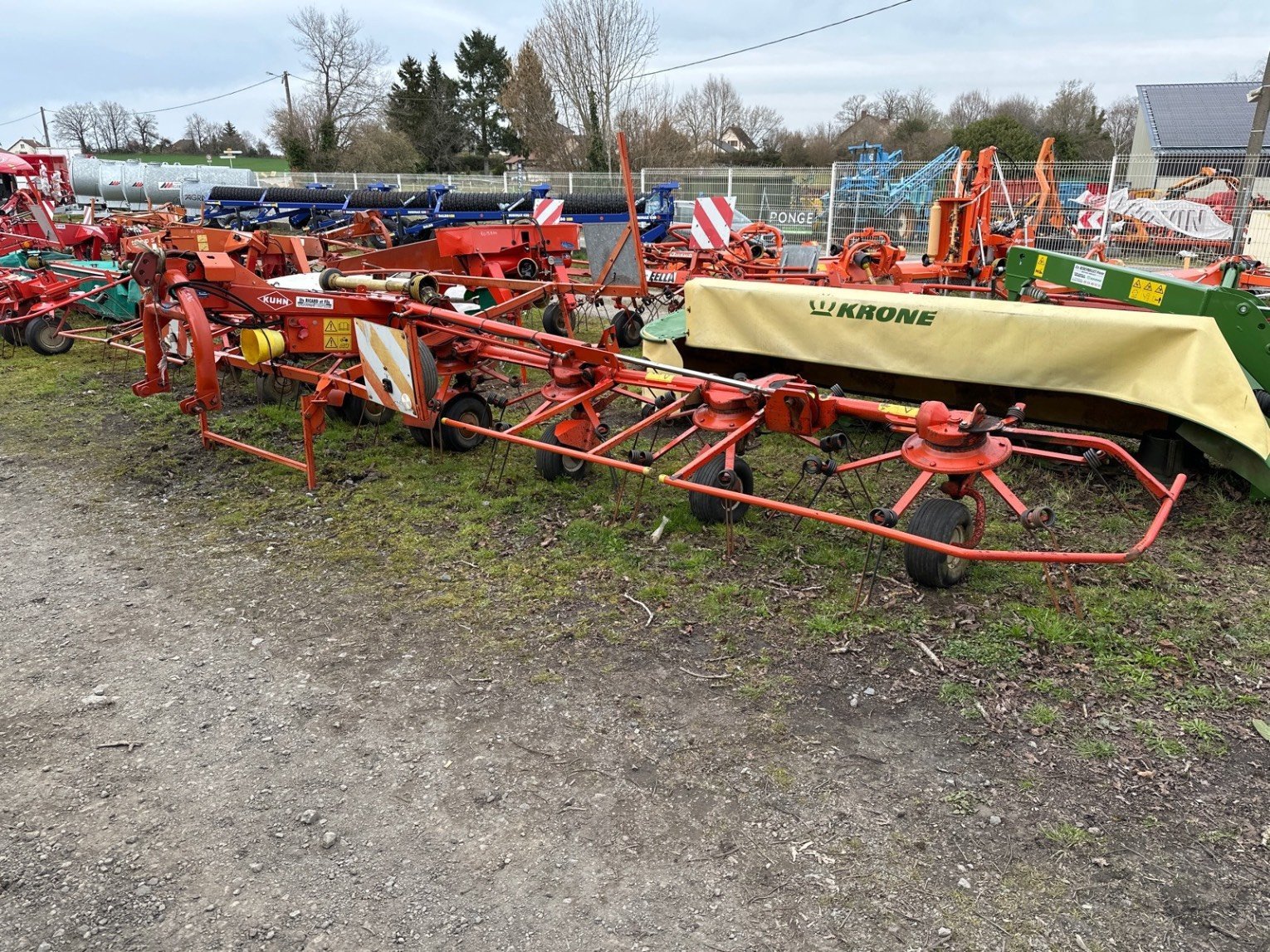 Kreiselheuer of the type Kuhn Faneuse GF8501MH Kuhn, Gebrauchtmaschine in LA SOUTERRAINE (Picture 2)