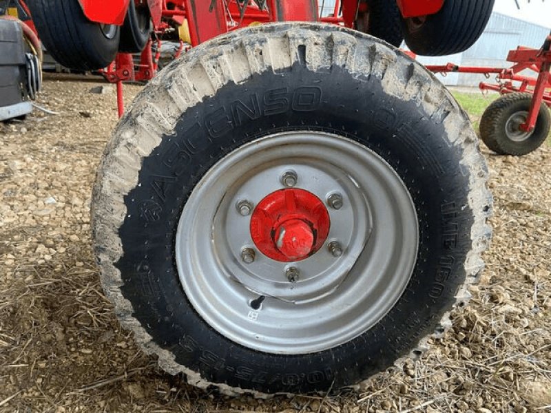 Kreiselheuer του τύπου Kuhn FANEUSE KUHN GF 13012, Gebrauchtmaschine σε NOGENT (Φωτογραφία 6)