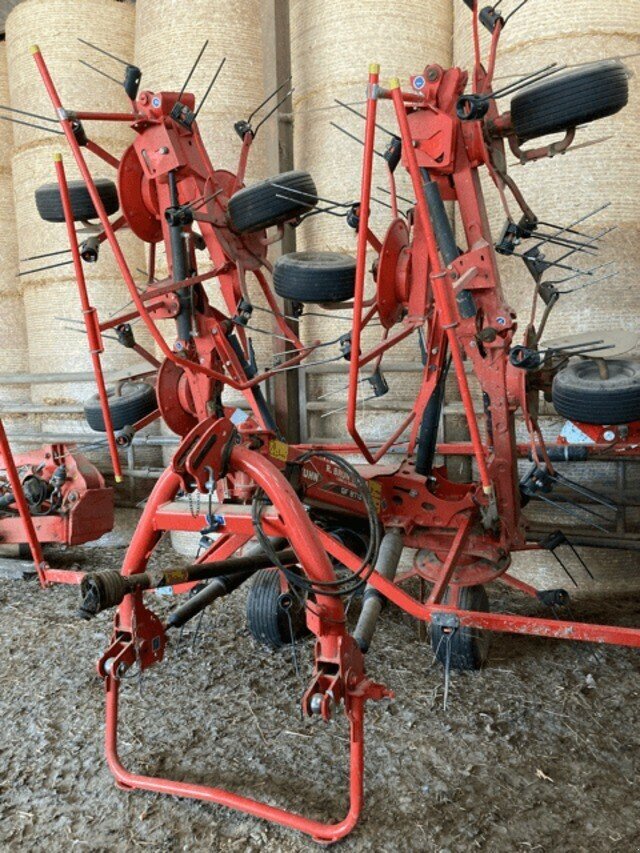 Kreiselheuer Türe ait Kuhn FANEUSE KUHN GF 8712, Gebrauchtmaschine içinde Charnay-lès-macon (resim 1)