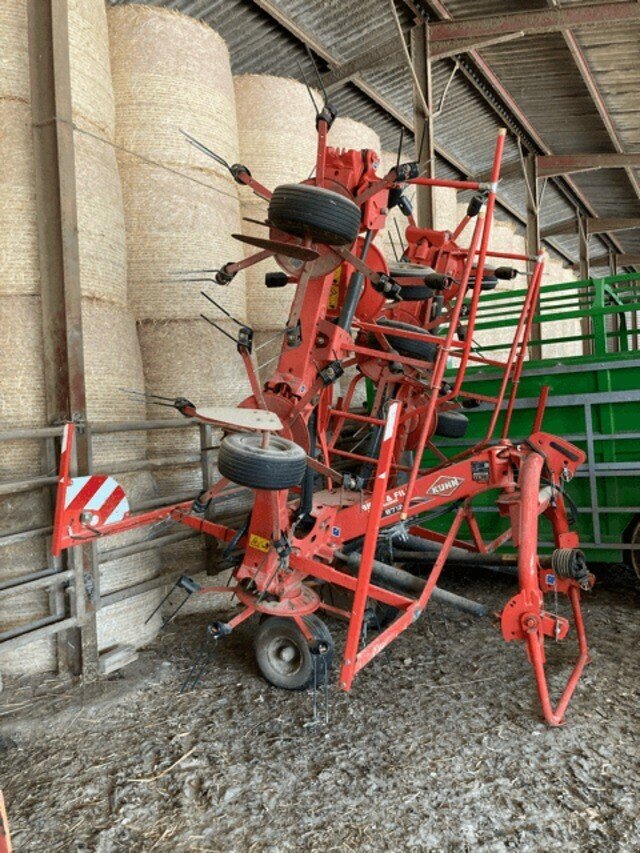 Kreiselheuer Türe ait Kuhn FANEUSE KUHN GF 8712, Gebrauchtmaschine içinde Charnay-lès-macon (resim 3)