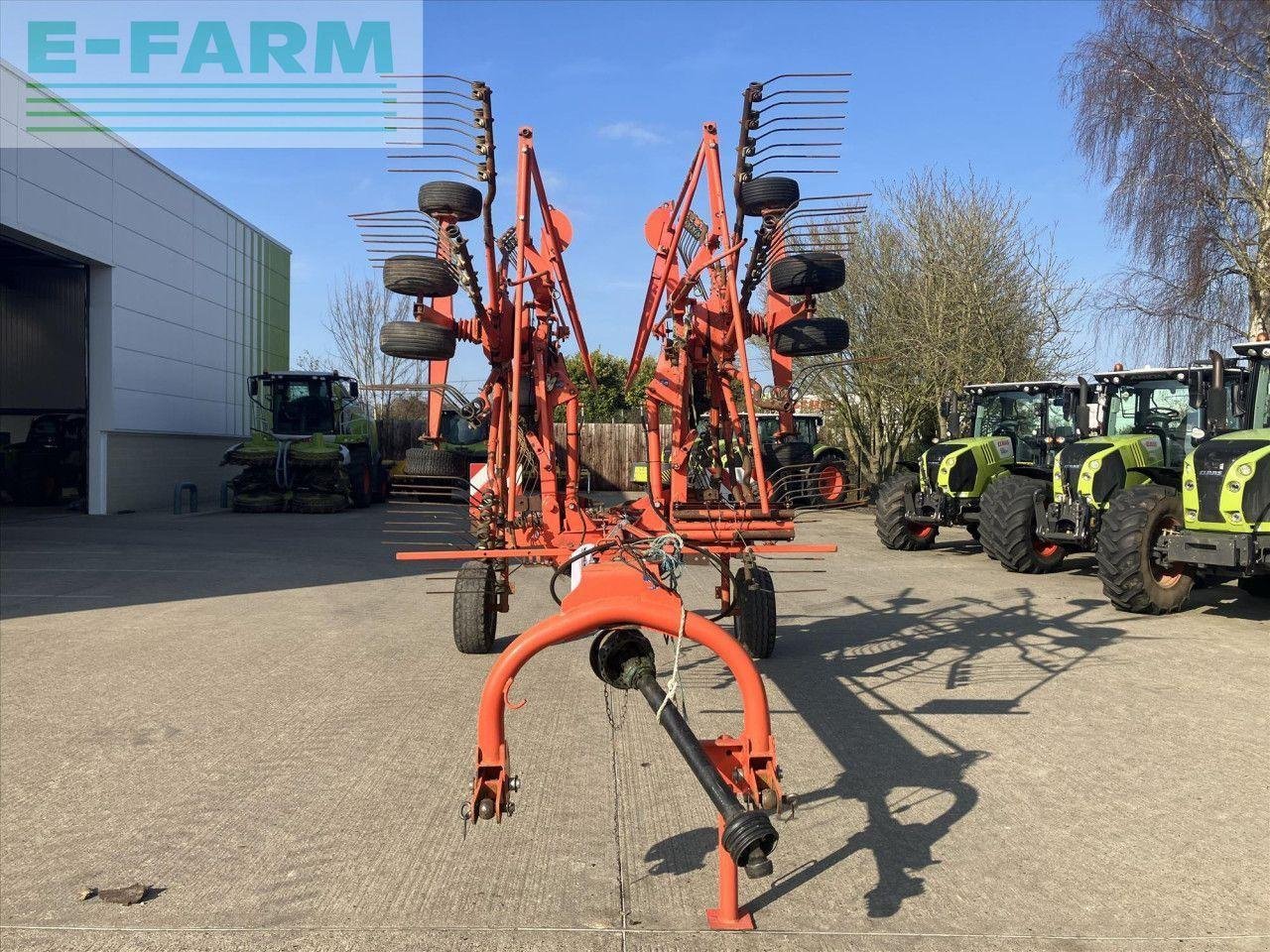 Kreiselheuer des Typs Kuhn GA 7501, Gebrauchtmaschine in SUFFOLK (Bild 2)