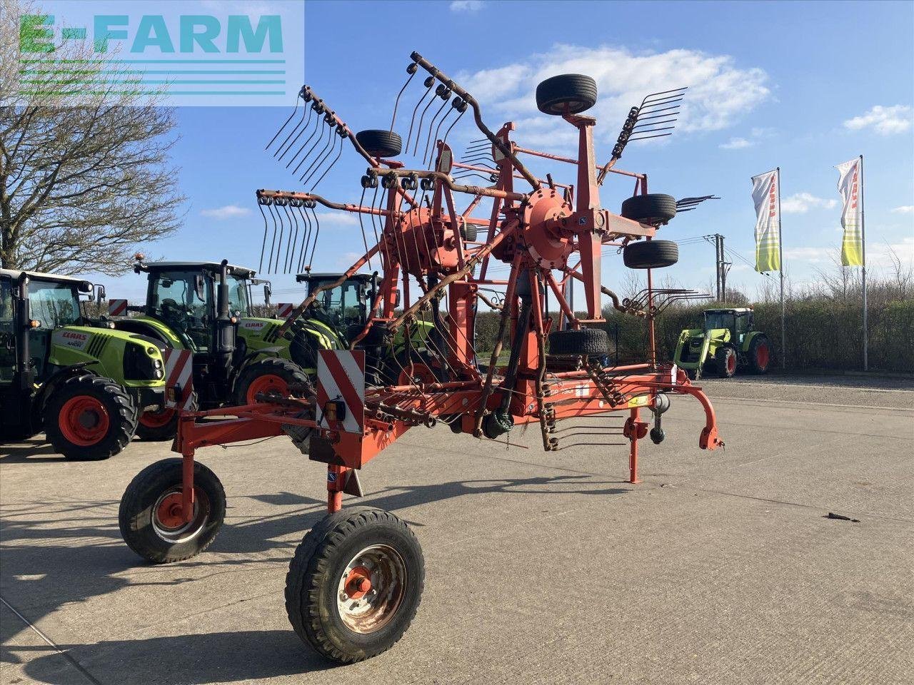 Kreiselheuer des Typs Kuhn GA 7501, Gebrauchtmaschine in SUFFOLK (Bild 5)