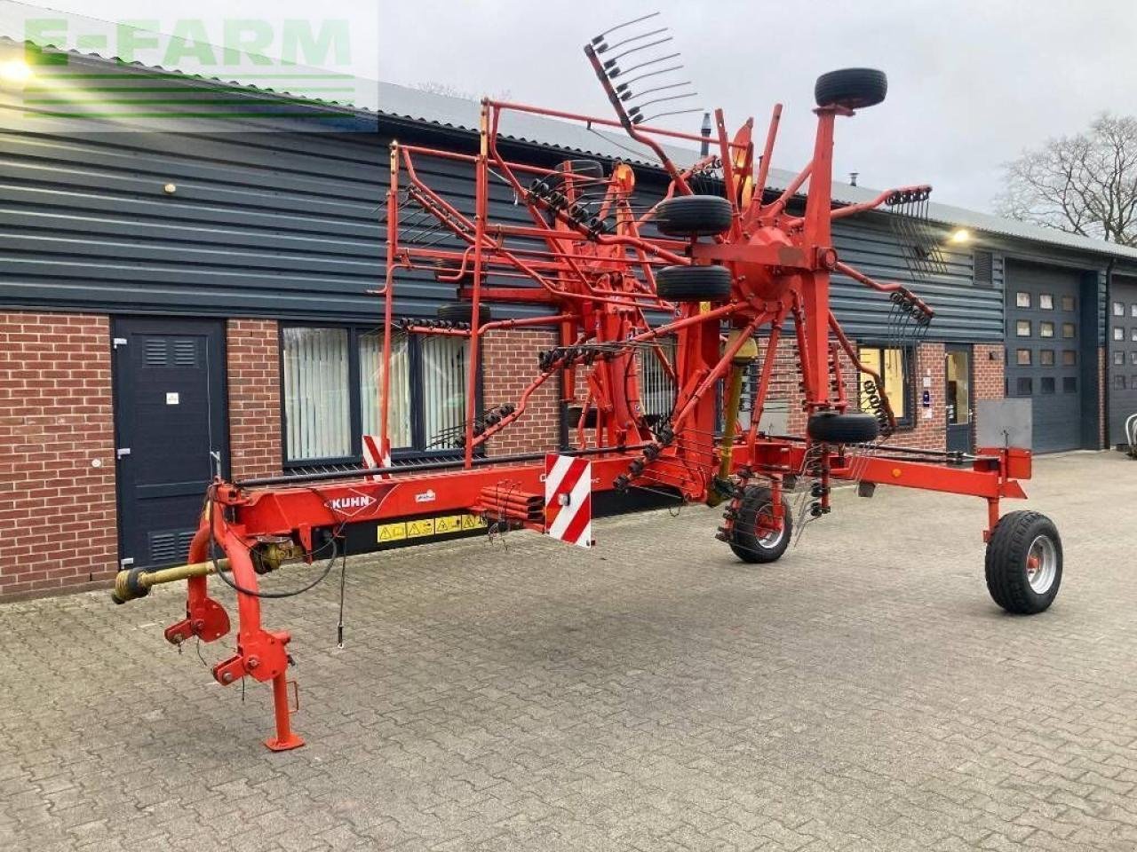 Kreiselheuer del tipo Kuhn ga 8121, Gebrauchtmaschine en ag BROEKLAND (Imagen 1)