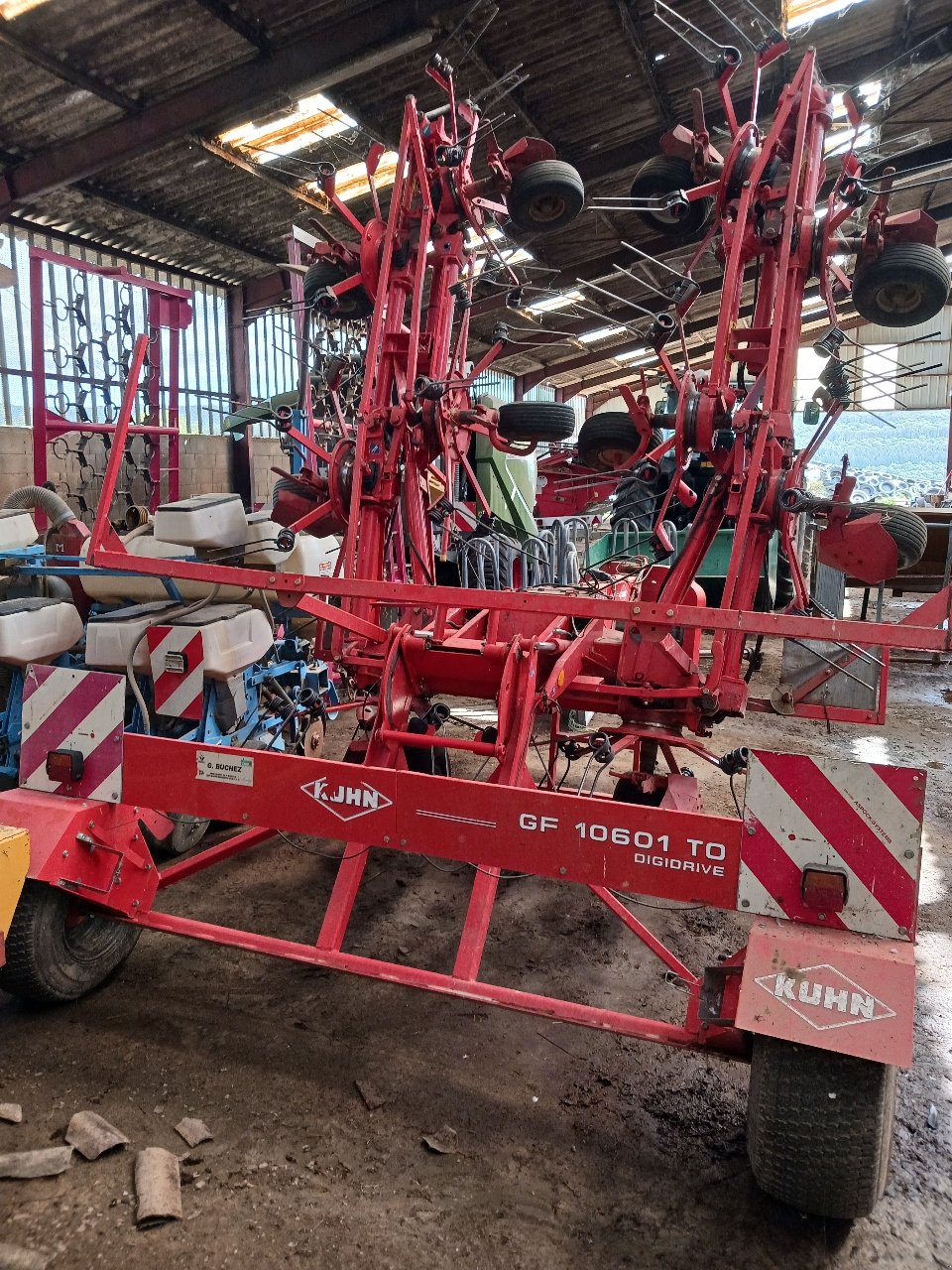 Kreiselheuer typu Kuhn GF 10601 TO, Gebrauchtmaschine v SAINT HILAIRE EN MORVAN (Obrázek 1)