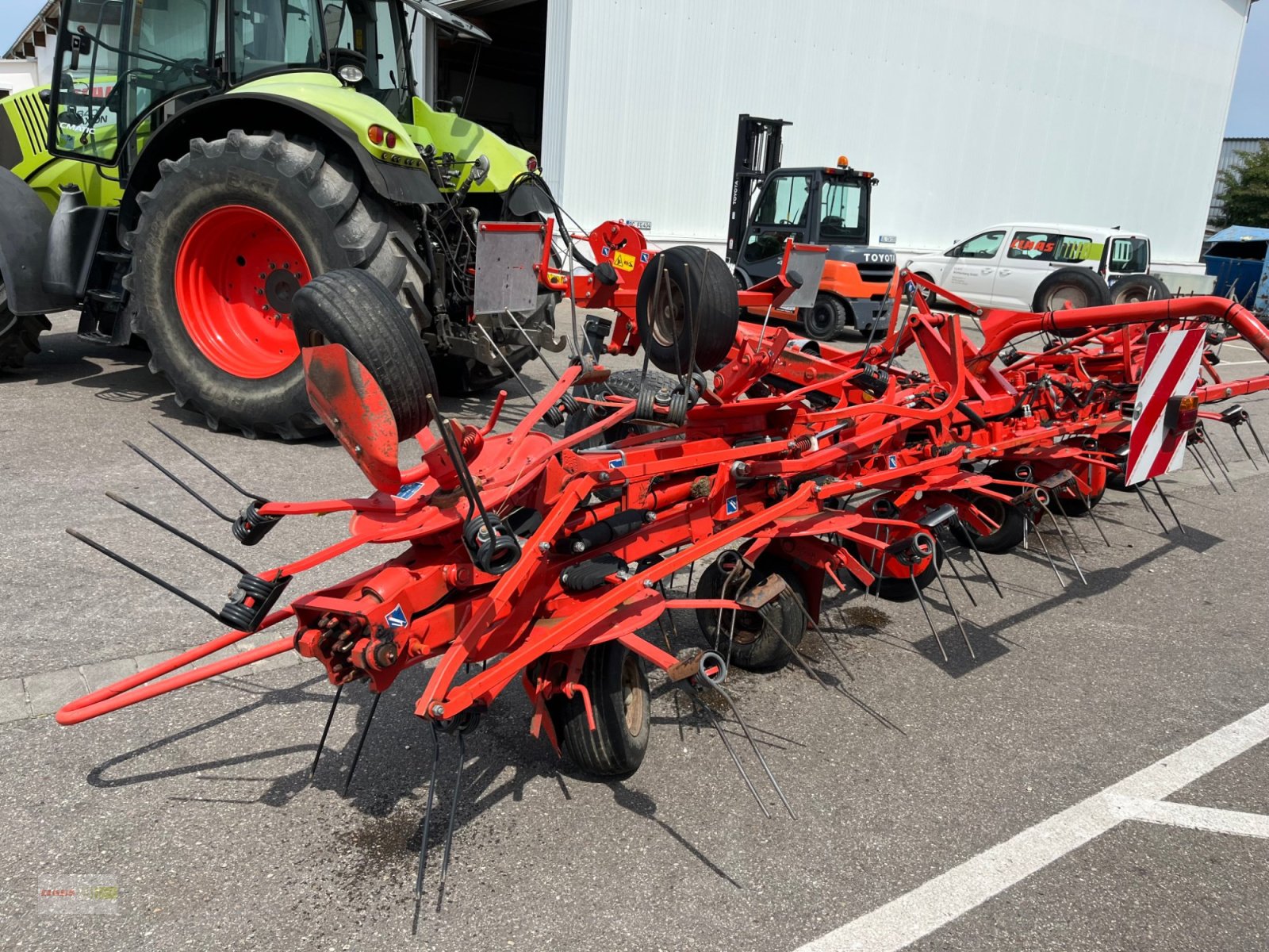 Kreiselheuer van het type Kuhn GF 10802 T REPARATURBEDÜRFTIG, Gebrauchtmaschine in Langenau (Foto 13)