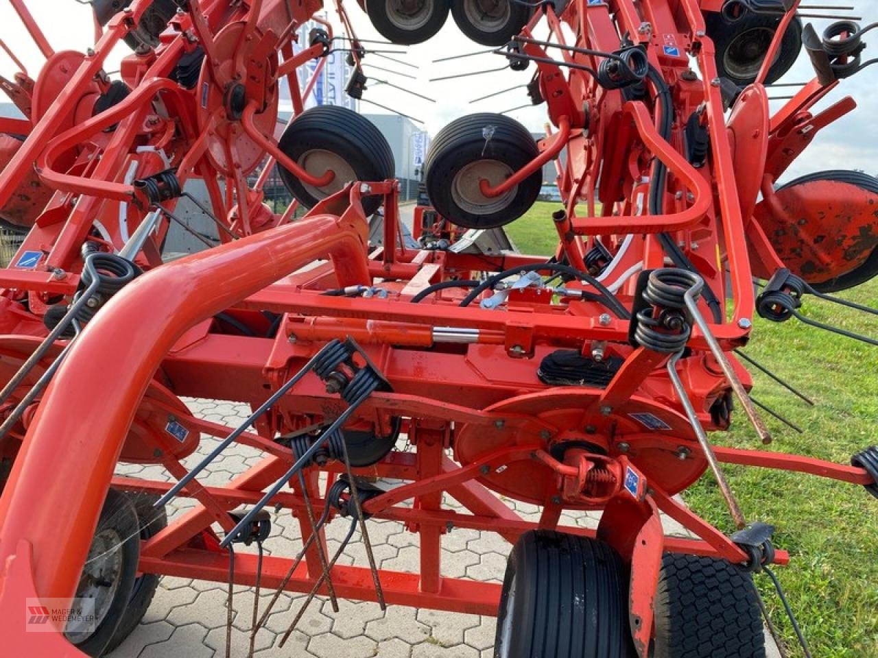 Kreiselheuer des Typs Kuhn GF 10802T DIGIDRIVE HEUWENDER, Gebrauchtmaschine in Oyten (Bild 6)