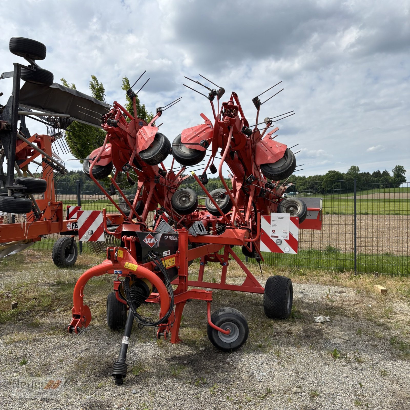 Kreiselheuer του τύπου Kuhn GF 10802T, Gebrauchtmaschine σε Bad Waldsee Mennisweiler (Φωτογραφία 1)