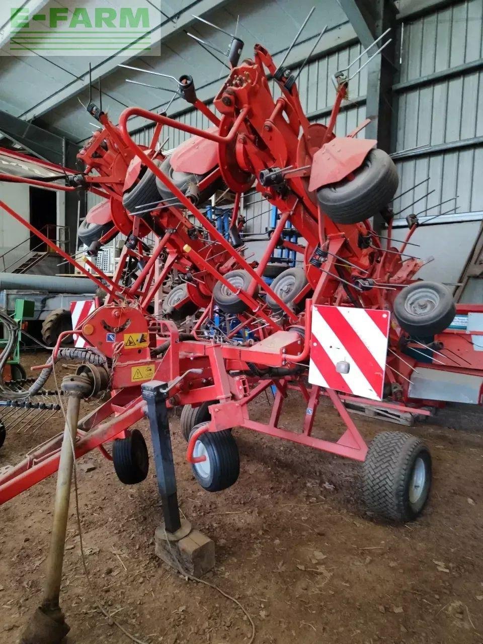Kreiselheuer of the type Kuhn gf 10802t, Gebrauchtmaschine in CHAUVONCOURT (Picture 1)
