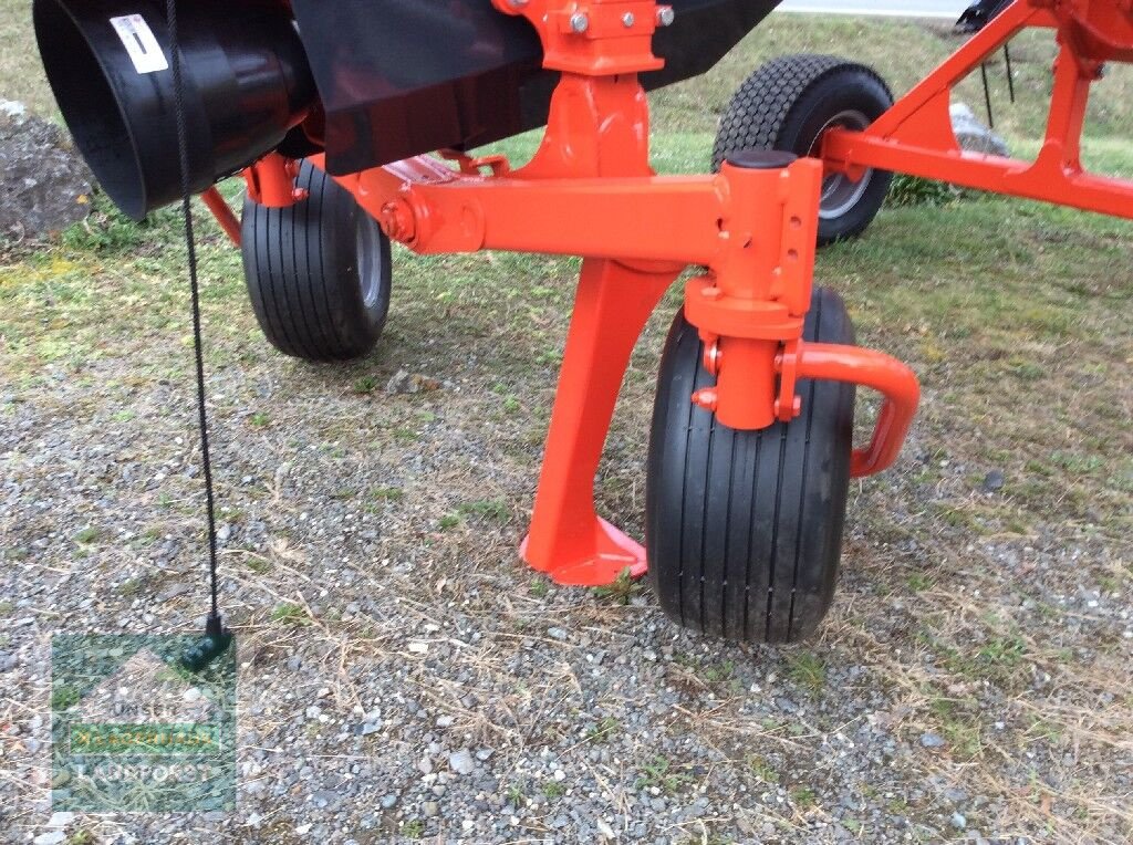 Kreiselheuer of the type Kuhn GF 10803 T, Neumaschine in Kobenz bei Knittelfeld (Picture 7)