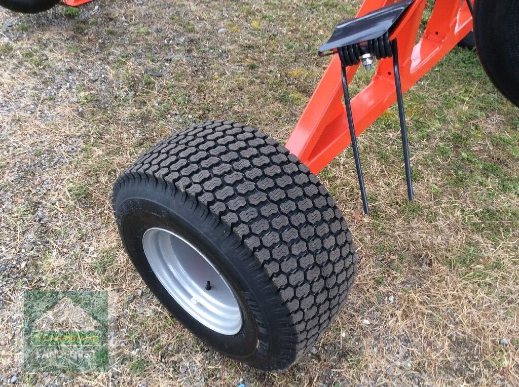 Kreiselheuer of the type Kuhn GF 10803 T, Neumaschine in Kobenz bei Knittelfeld (Picture 6)