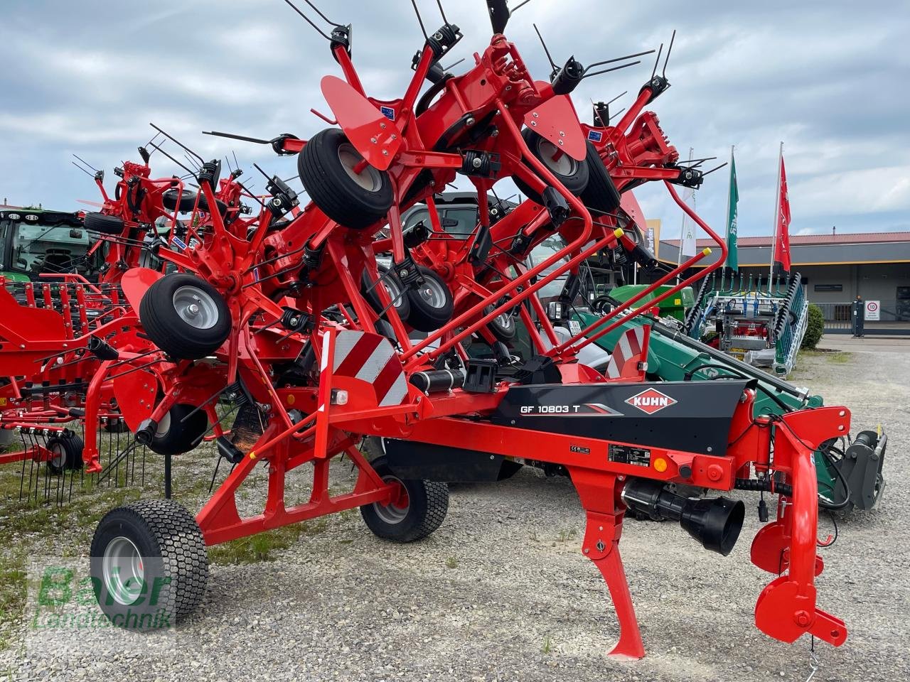 Kreiselheuer Türe ait Kuhn GF 10803 T, Neumaschine içinde OBERNDORF-HOCHMOESSINGEN (resim 1)