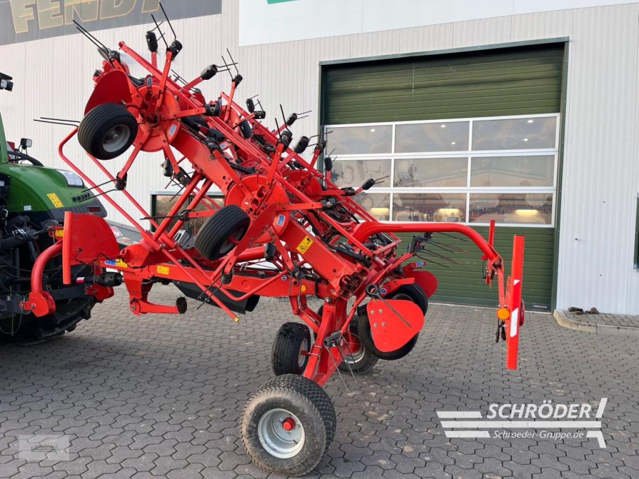 Kreiselheuer des Typs Kuhn GF 10812 T, Gebrauchtmaschine in Leizen (Bild 7)