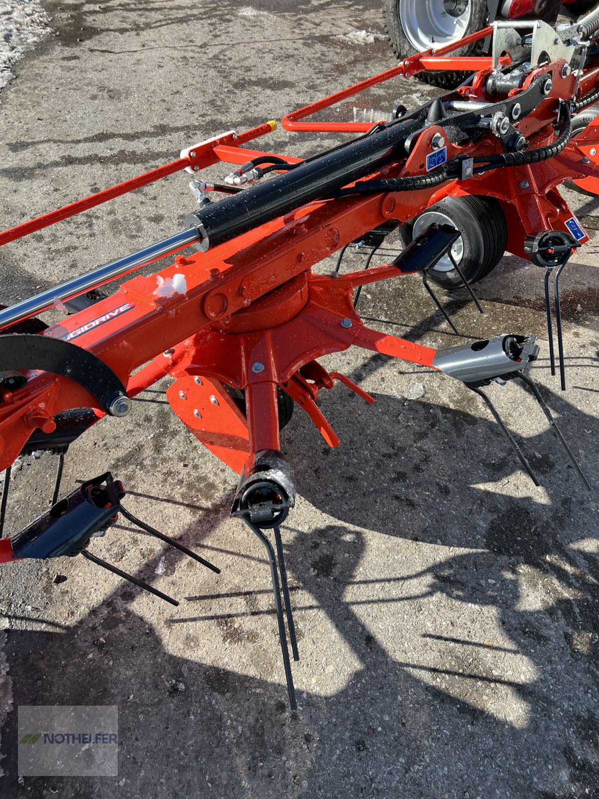 Kreiselheuer tipa Kuhn GF 13003 T, Neumaschine u Pforzen (Slika 17)