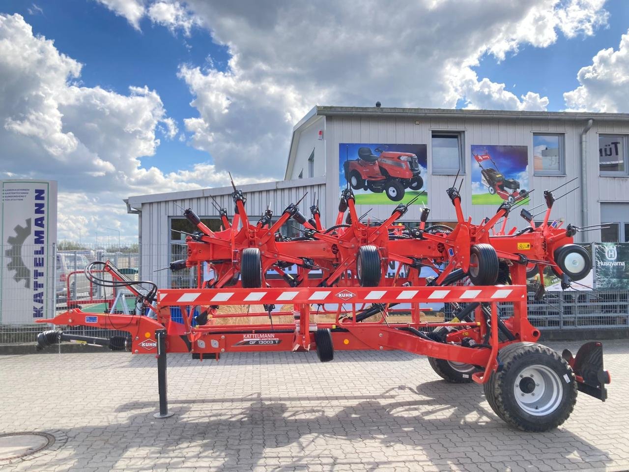 Kreiselheuer типа Kuhn GF 13003T, Gebrauchtmaschine в Stuhr (Фотография 1)