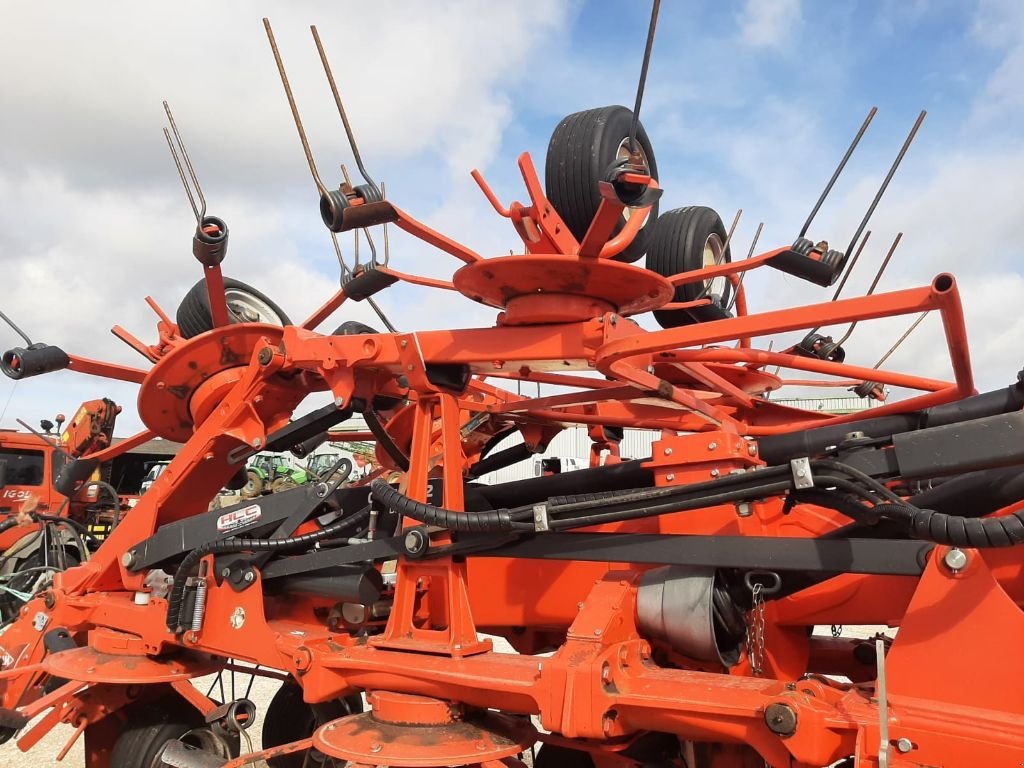 Kreiselheuer Türe ait Kuhn GF 13012 T, Gebrauchtmaschine içinde CREZANCY EN SANCERRE (resim 11)