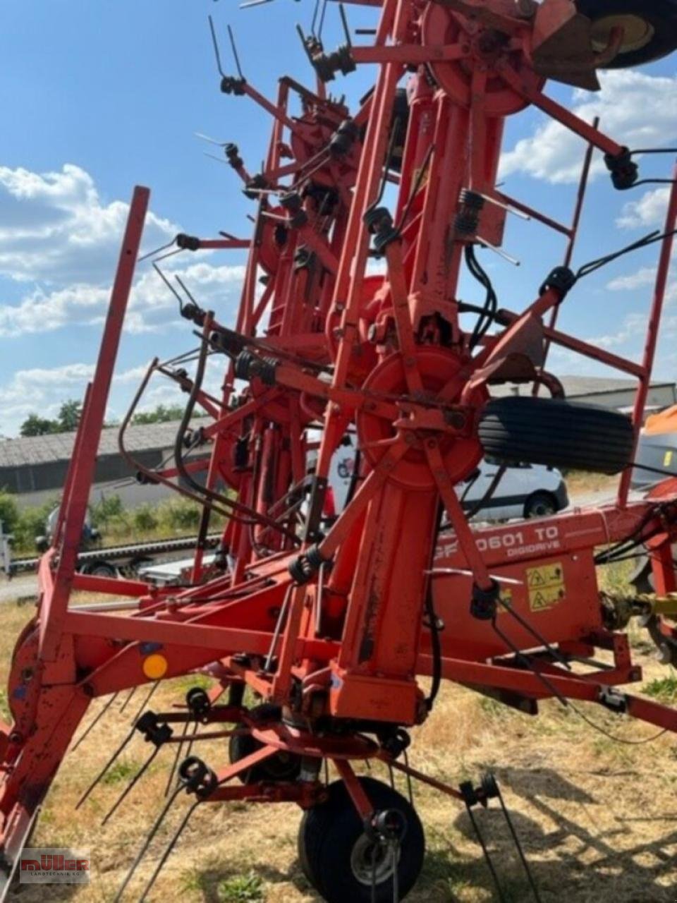 Kreiselheuer of the type Kuhn GF 1601, Gebrauchtmaschine in Holzhausen (Picture 1)