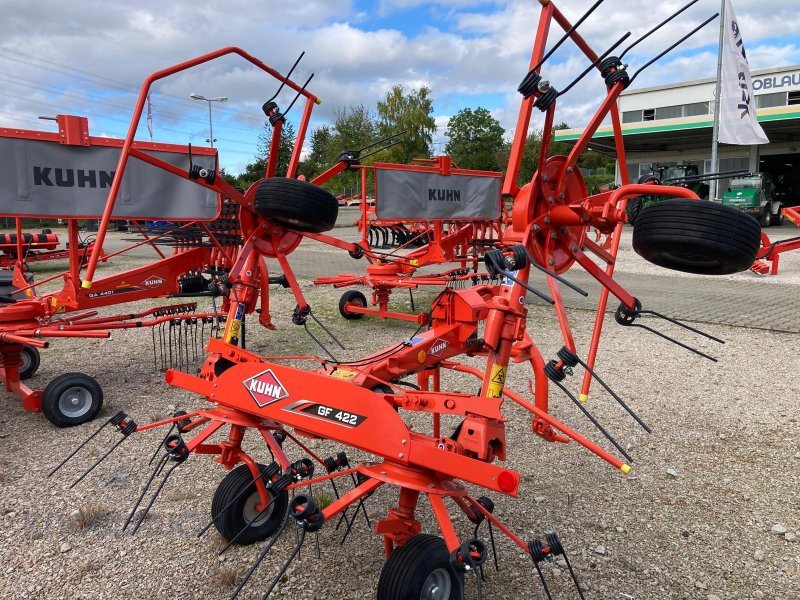 Kreiselheuer of the type Kuhn GF 422, Neumaschine in Kandern-Tannenkirch (Picture 1)
