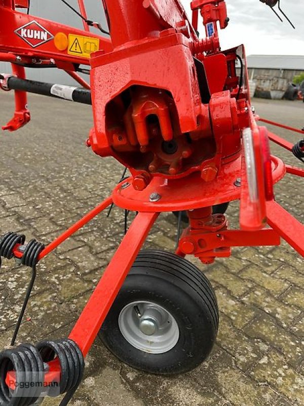 Kreiselheuer des Typs Kuhn GF 422, Neumaschine in Bad Iburg - Sentrup (Bild 5)