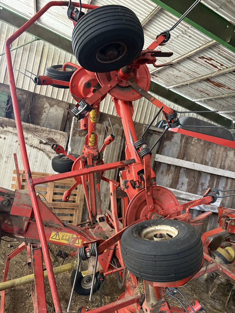 Kreiselheuer del tipo Kuhn GF 5801 MH, Gebrauchtmaschine en DIFFENBACH-LES-HELLIMER (Imagen 8)