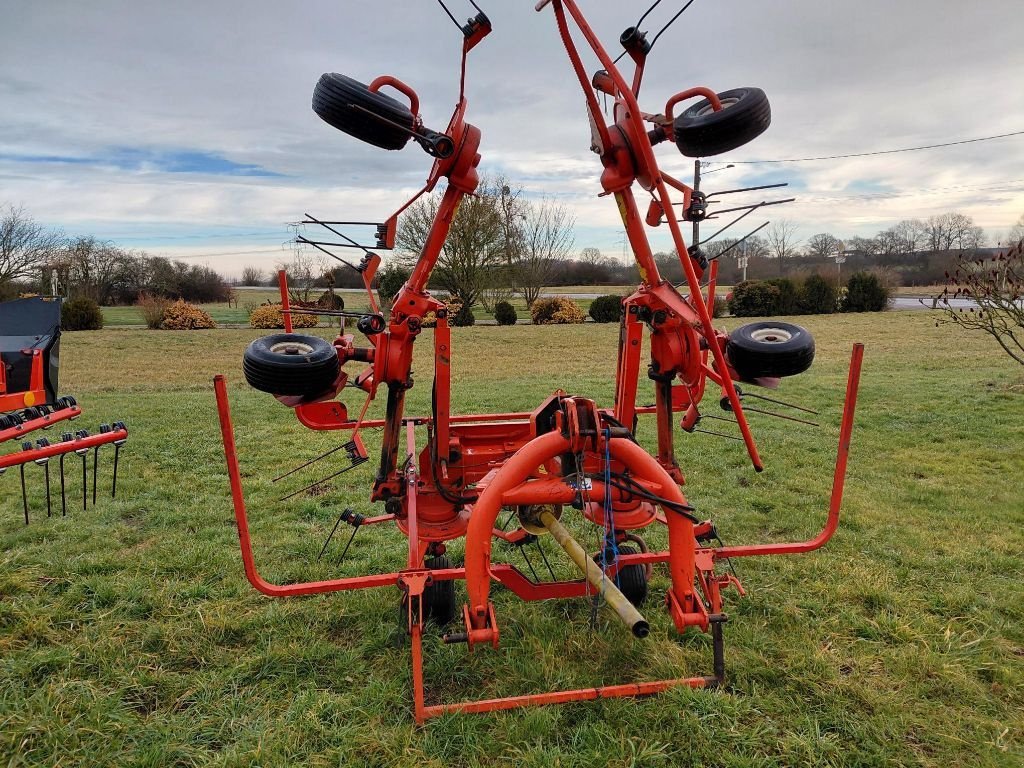 Kreiselheuer del tipo Kuhn GF 5801 MH, Gebrauchtmaschine en DIFFENBACH-LES-HELLIMER (Imagen 3)