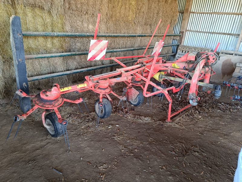 Kreiselheuer a típus Kuhn GF 5801, Gebrauchtmaschine ekkor: Aron