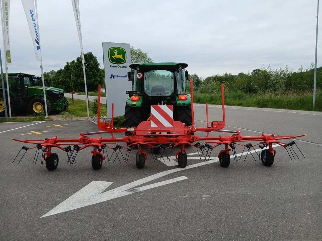 Kreiselheuer typu Kuhn GF 582, Neumaschine v Lengnau (Obrázek 1)