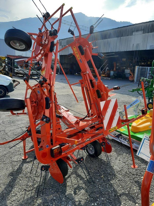 Kreiselheuer typu Kuhn GF 582, Neumaschine v Landquart (Obrázek 1)