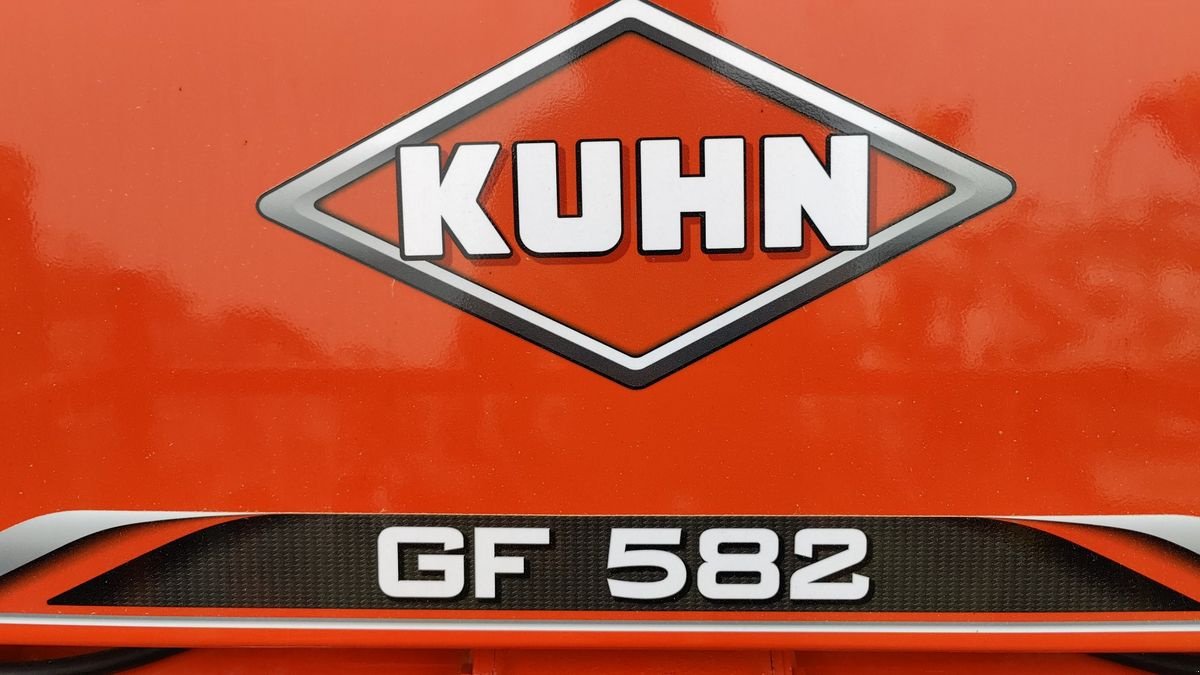Kreiselheuer des Typs Kuhn GF 582, Neumaschine in Kirchschlag (Bild 9)