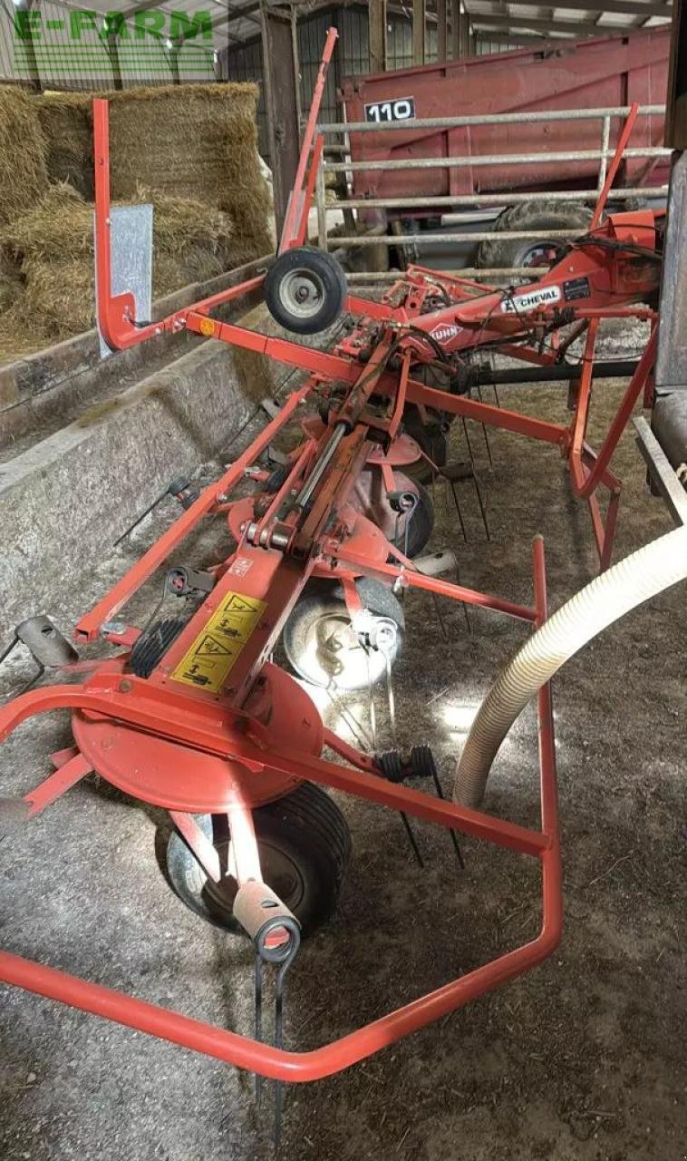 Kreiselheuer типа Kuhn gf 5902, Gebrauchtmaschine в CHAUVONCOURT (Фотография 2)