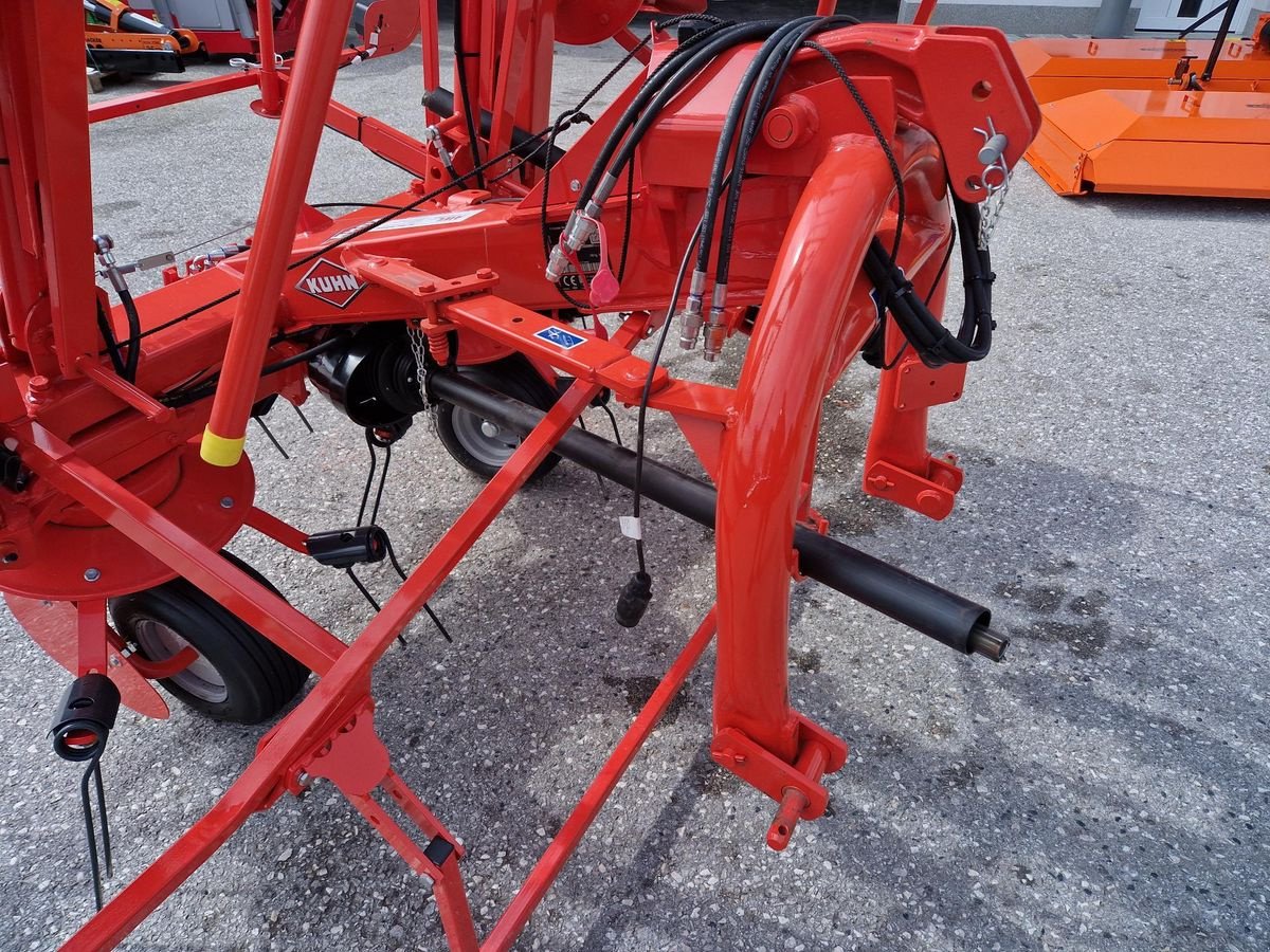 Kreiselheuer Türe ait Kuhn GF 5903, Neumaschine içinde Grünbach (resim 5)