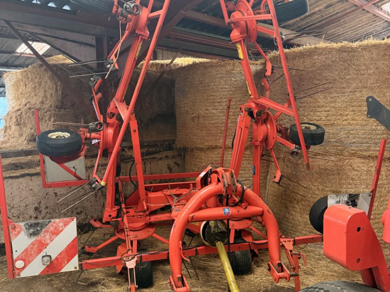 Kreiselheuer a típus Kuhn GF 6401 MH, Gebrauchtmaschine ekkor: LIMEY-REMENAUVILLE