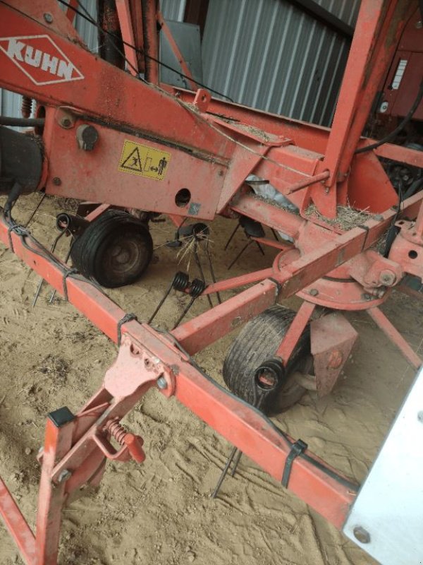 Kreiselheuer Türe ait Kuhn GF 6401 MH, Gebrauchtmaschine içinde COGNAC LA FORET (resim 4)