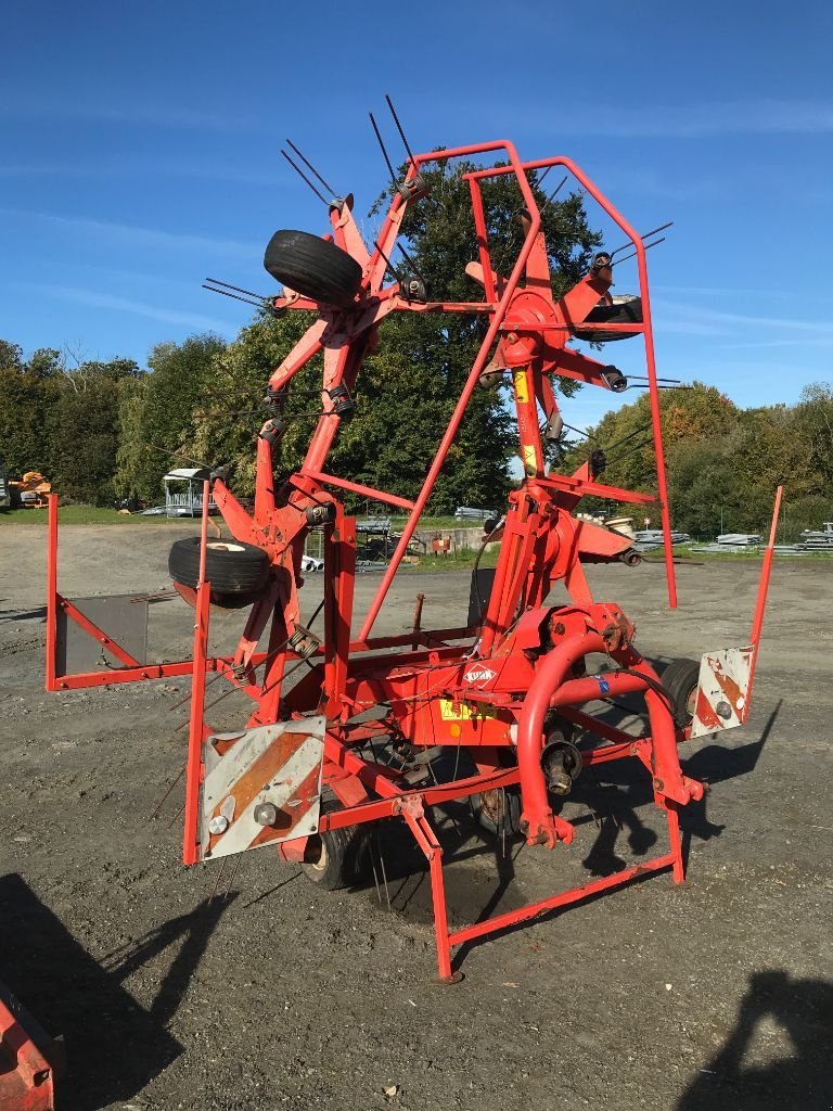 Kreiselheuer typu Kuhn GF 6401 MH, Gebrauchtmaschine v UZERCHE (Obrázek 2)