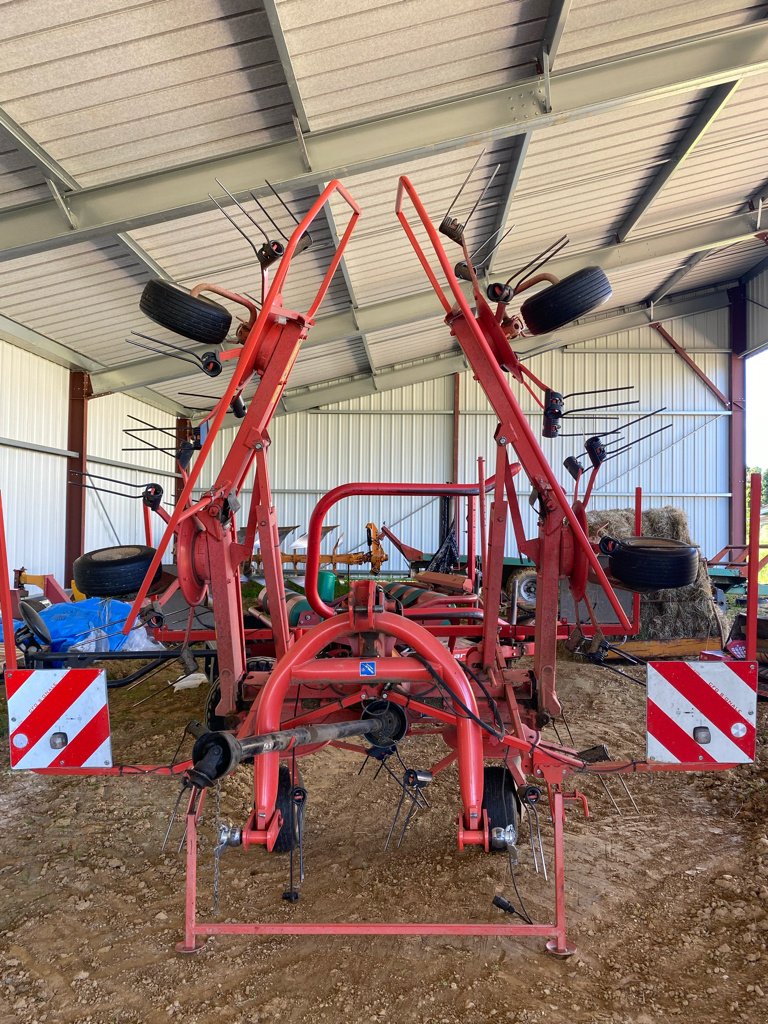 Kreiselheuer del tipo Kuhn GF 6502, Gebrauchtmaschine In UZERCHE (Immagine 5)