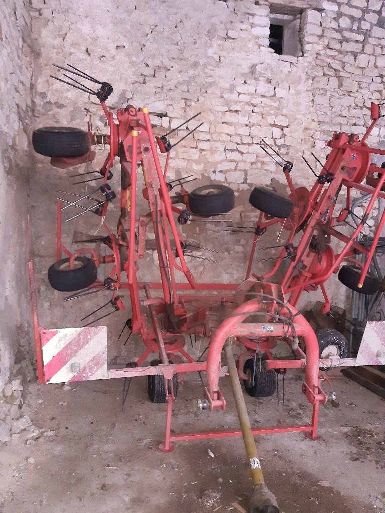 Kreiselheuer от тип Kuhn GF 7601 MH, Gebrauchtmaschine в Ligny-en-Barrois (Снимка 2)