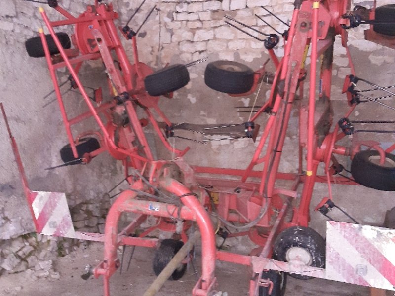 Kreiselheuer от тип Kuhn GF 7601 MH, Gebrauchtmaschine в Ligny-en-Barrois (Снимка 1)