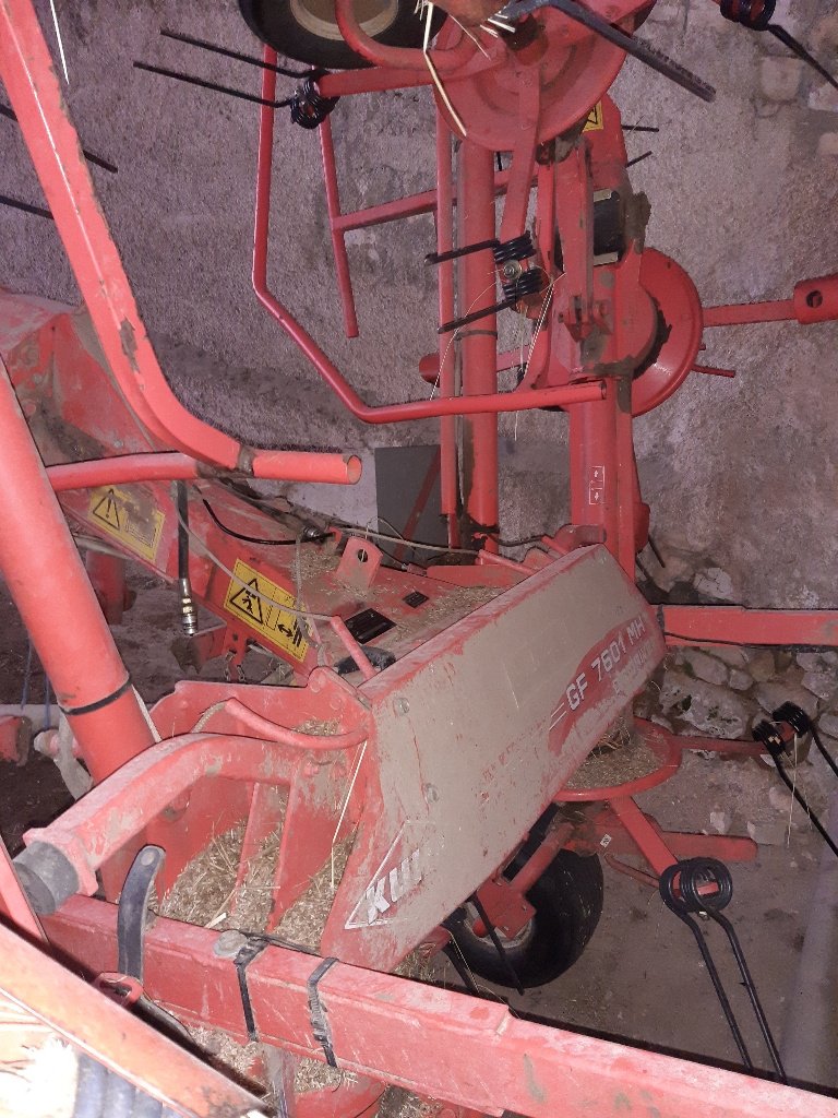 Kreiselheuer от тип Kuhn GF 7601 MH, Gebrauchtmaschine в Ligny-en-Barrois (Снимка 3)
