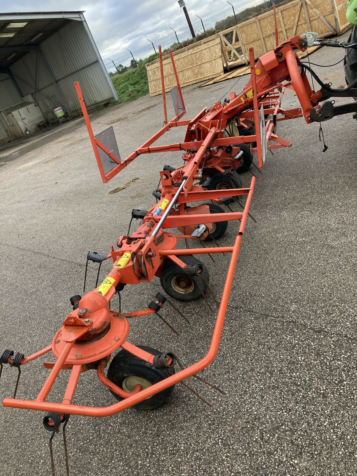 Kreiselheuer del tipo Kuhn GF 7601 MH, Gebrauchtmaschine In VAROIS & CHAIGNOT (Immagine 3)