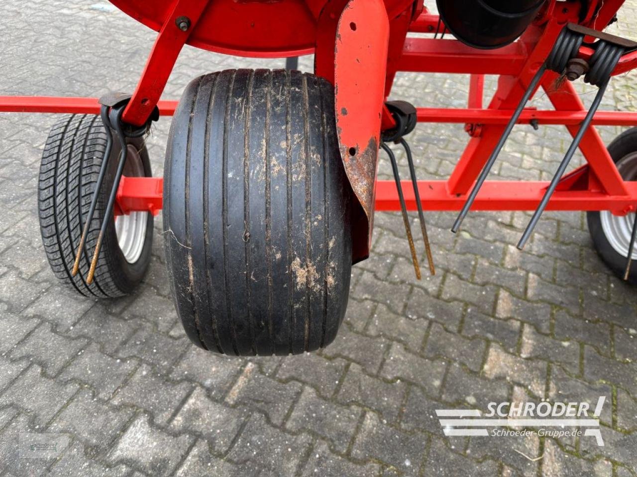 Kreiselheuer του τύπου Kuhn GF 7702 T, Gebrauchtmaschine σε Westerstede (Φωτογραφία 7)