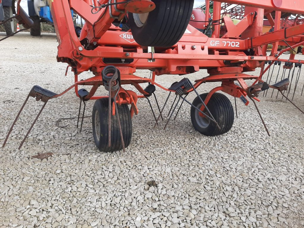 Kreiselheuer typu Kuhn GF 7702, Gebrauchtmaschine v SAINT LOUP (Obrázek 3)