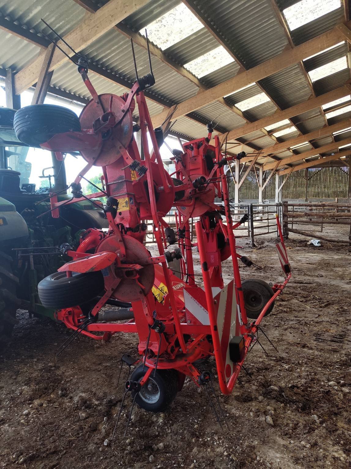 Kreiselheuer Türe ait Kuhn GF 7902, Gebrauchtmaschine içinde Le Horps (resim 8)