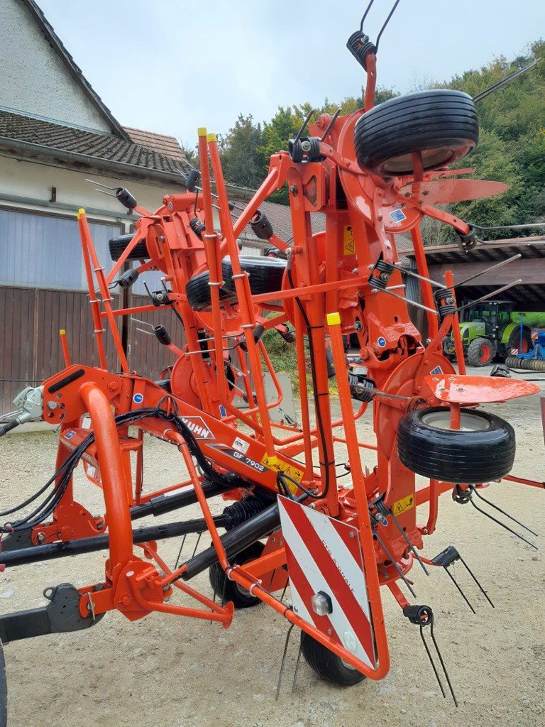 Kreiselheuer typu Kuhn GF 7902, Gebrauchtmaschine v Courtedoux (Obrázek 3)