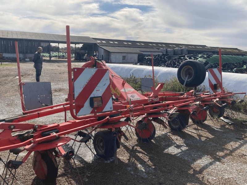 Kreiselheuer от тип Kuhn GF 7902, Gebrauchtmaschine в ST CLEMENT DE LA PLACE (Снимка 1)