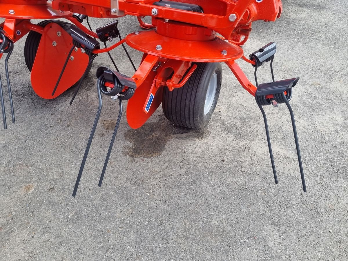 Kreiselheuer des Typs Kuhn GF 7902, Neumaschine in Göpfritz (Bild 6)