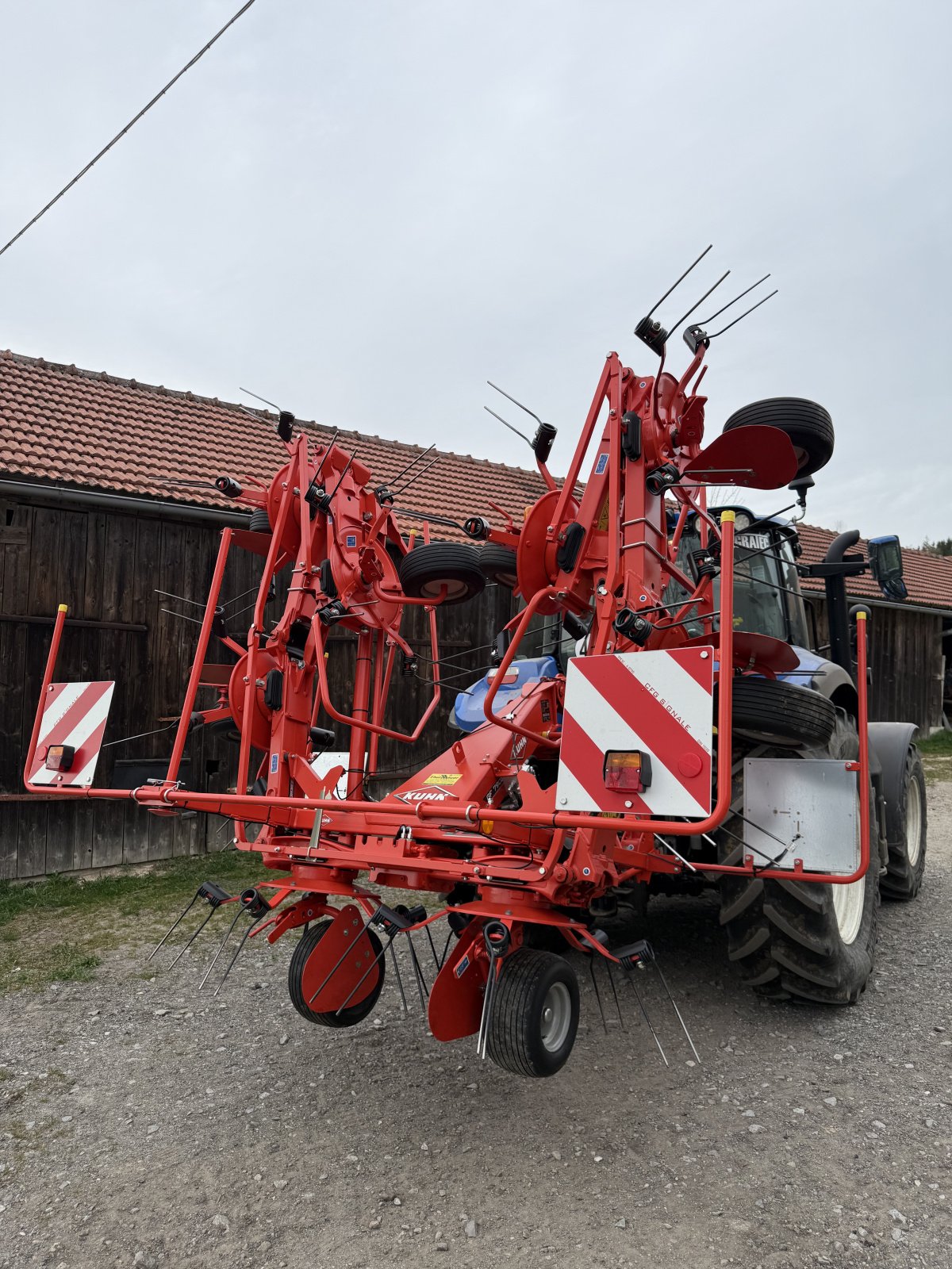 Kreiselheuer des Typs Kuhn GF 7902, Gebrauchtmaschine in Regen (Bild 2)