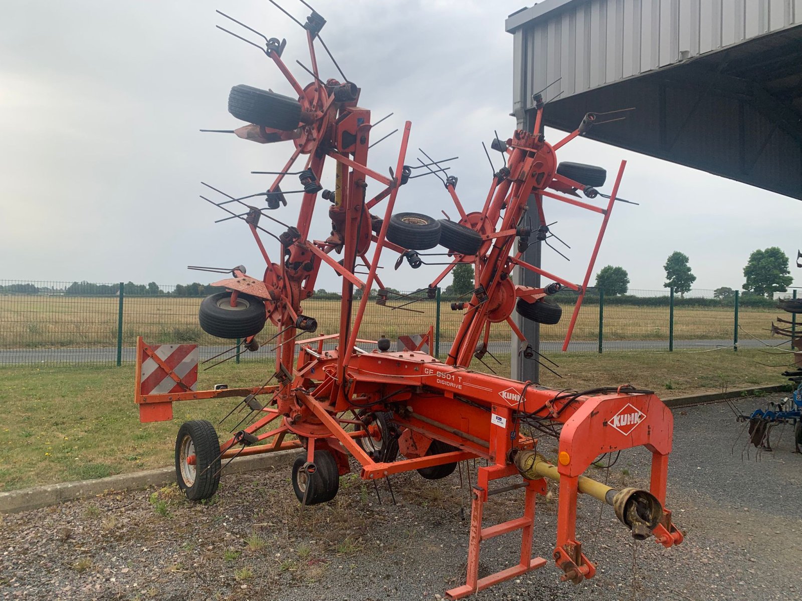 Kreiselheuer of the type Kuhn GF 8501 MH, Gebrauchtmaschine in CINTHEAUX (Picture 4)