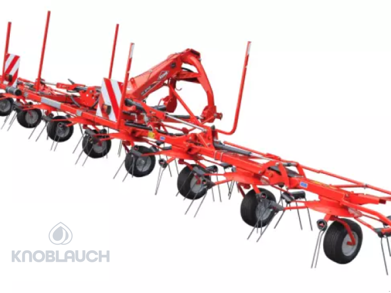 Kreiselheuer des Typs Kuhn GF 8700, Neumaschine in Wangen (Bild 1)