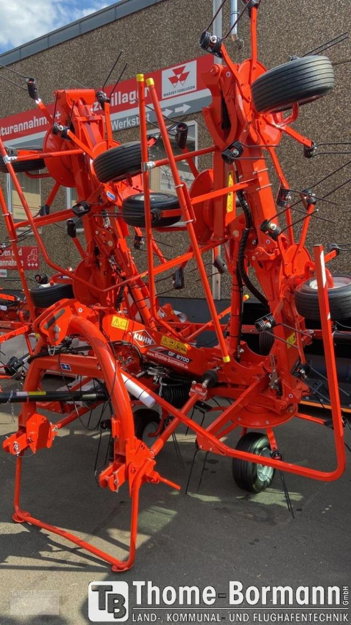 Kreiselheuer of the type Kuhn GF 8700, Neumaschine in Prüm (Picture 1)
