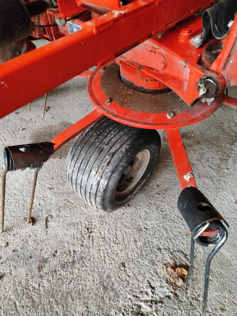 Kreiselheuer of the type Kuhn GF 8702, Gebrauchtmaschine in Lérouville (Picture 5)