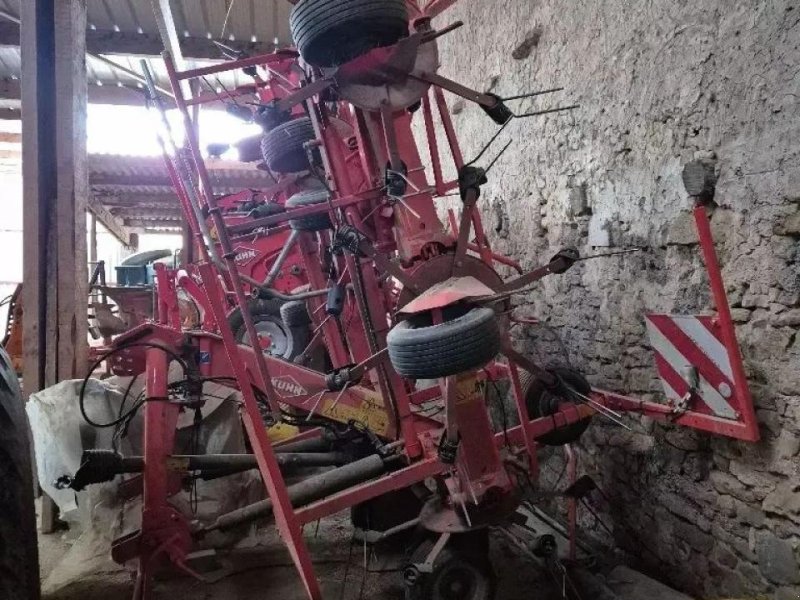 Kreiselheuer типа Kuhn gf 8702, Gebrauchtmaschine в CHAUVONCOURT